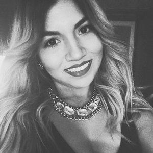 Meet your Posher, Crystal